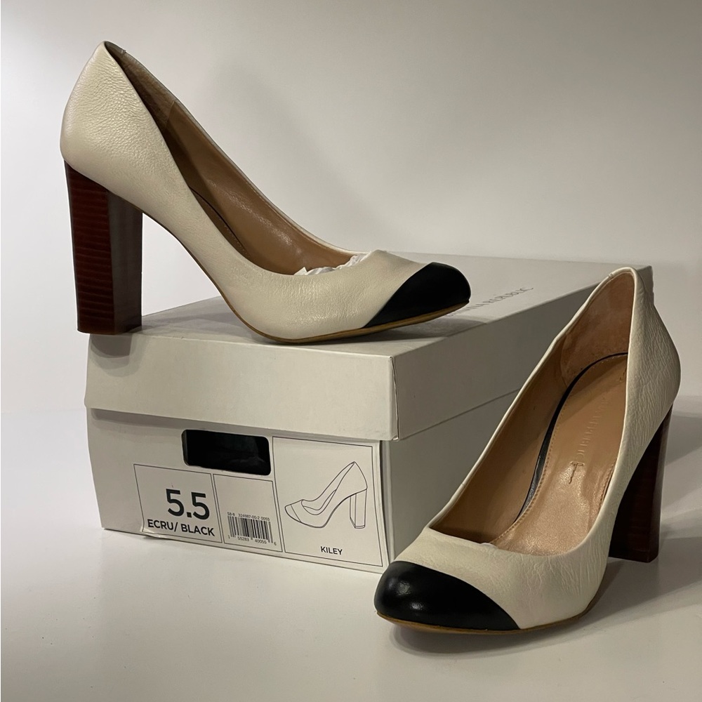 Banana Republic Kiley Cream & Black Colorblock Leather Heels - Size 5.5 ✨ - Picture 9 of 11